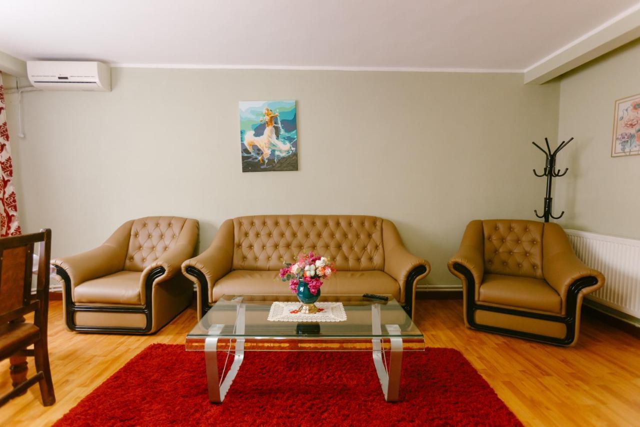 Pensiunea Luka Slănic-Moldova Esterno foto